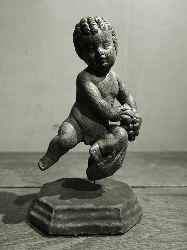 木彫幼児キリスト像